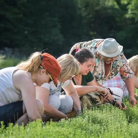Luxuszelt Herbal Estate Belajevi 1839 Divača